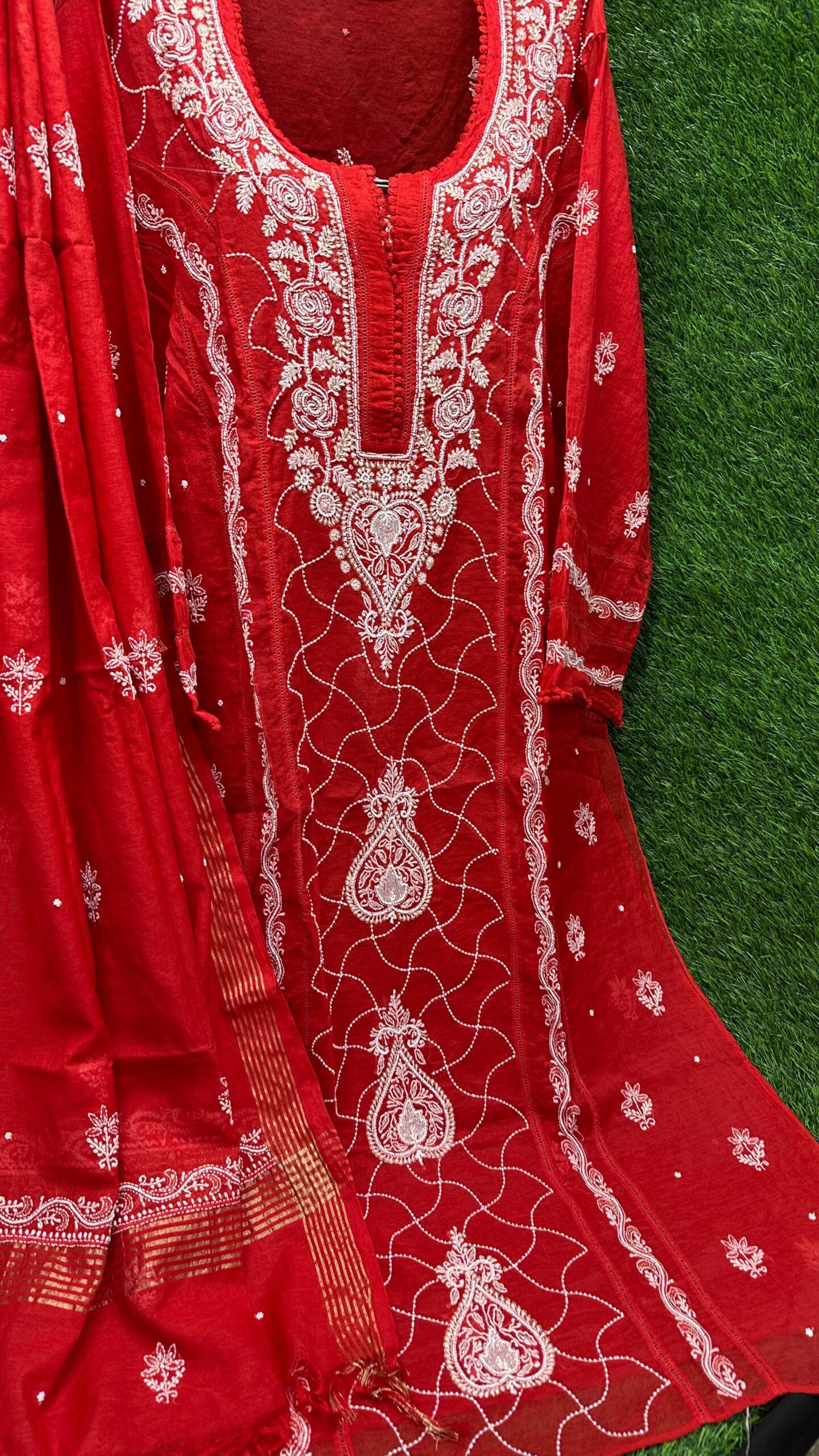 Bharat soft chanderi Chikankari & Katdana Work Suit